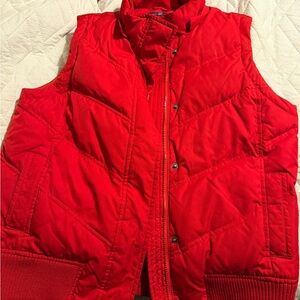 GAP Women's Bright Red Quilted Vest